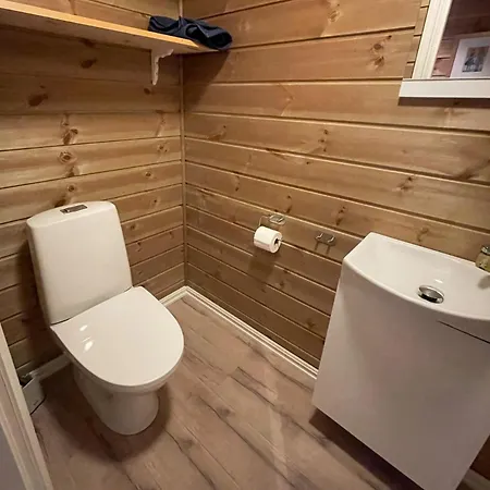 Slettabu By Norgesbooking - With Lovely View * Ron