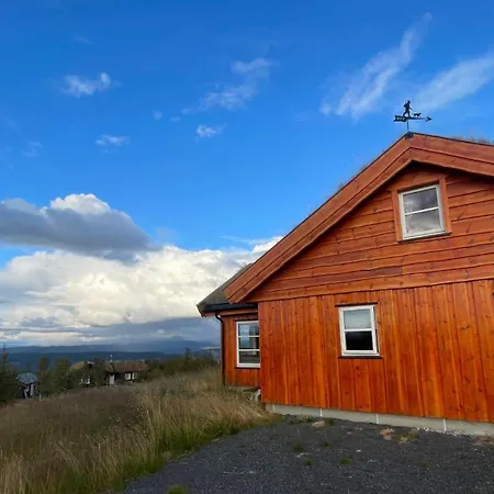Slettabu By Norgesbooking - With Lovely View Ferienhaus